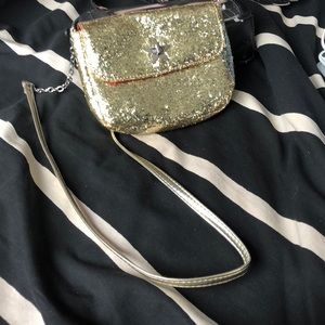 Claire’s Girls gold glitter purse